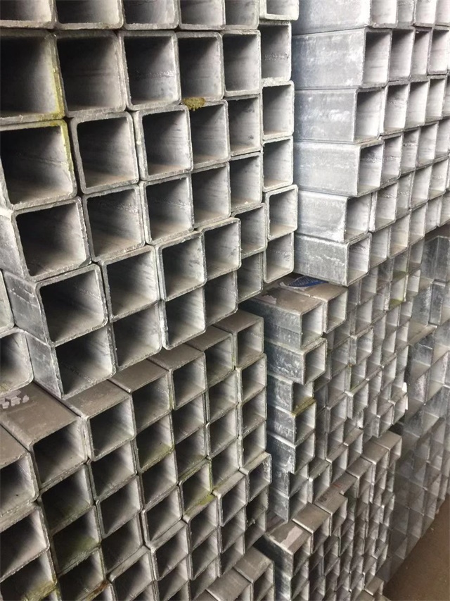 低合金 Q355B 西宁西宁西宁镀锌无缝方管 工程专用无缝西宁西宁西宁镀锌方管